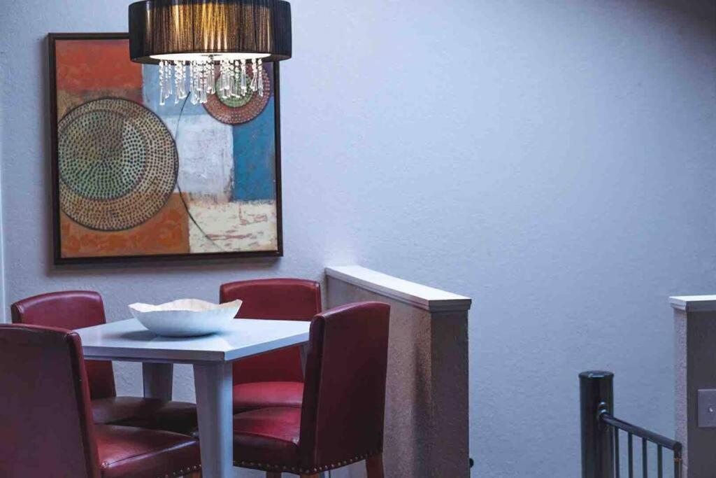 Hidden Couples Loft Retreat In Heights Foodie District Tampa Eksteriør bilde