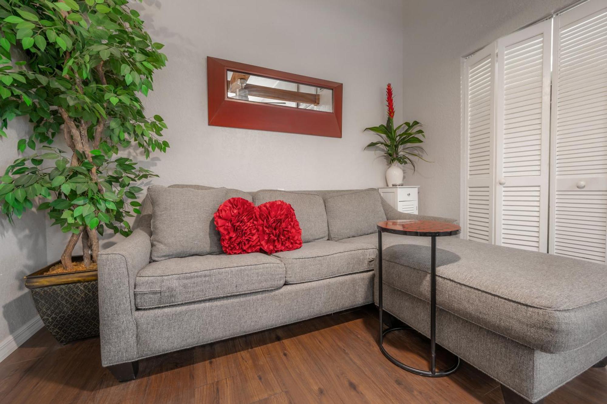 Hidden Couples Loft Retreat In Heights Foodie District Tampa Eksteriør bilde
